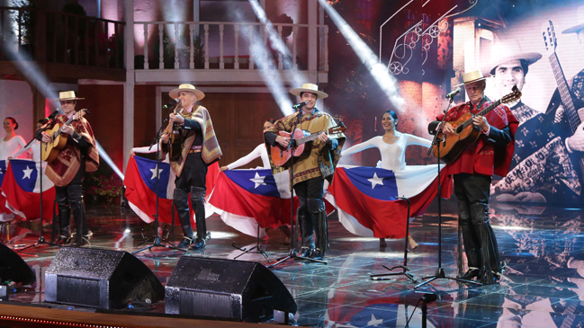 Leo Caprile bajó el perfil a pifias durante show de los Huasos Quincheros en Olmué