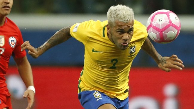 Dani Alves: Neymar tenía que salir de la sombra de Messi