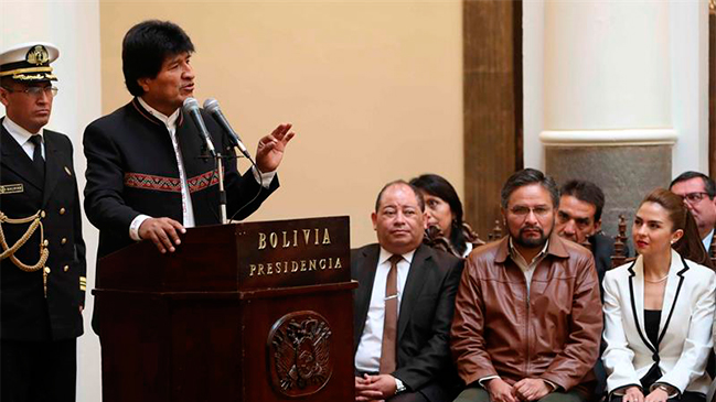 Morales intensifica reuniones de cara a La Haya: 