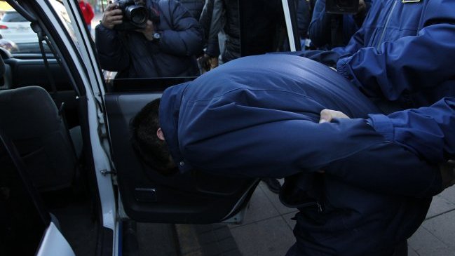 Tribunal condenó a altas penas a autores de robos con intimidación en la Alameda