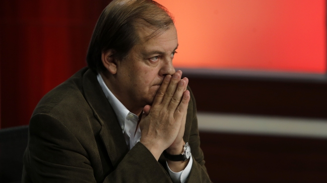 Ex ministro Vidal modificó en 2009 decreto que beneficia a ex directores de Carabineros