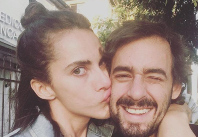 Polola de Ariel Levy contó que lo conoció por Facebook