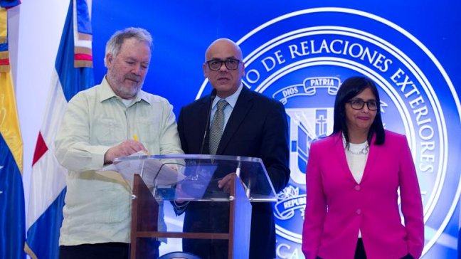 Negociador chavista: Oposición se burló de proceso de diálogo