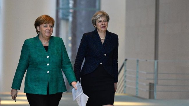 Merkel y May defienden acuerdo nuclear con Irán, cuestionado por Trump