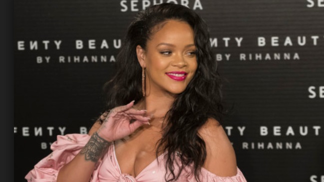 Hija trolleó a su mamá que pensó haber conocido a Rihanna