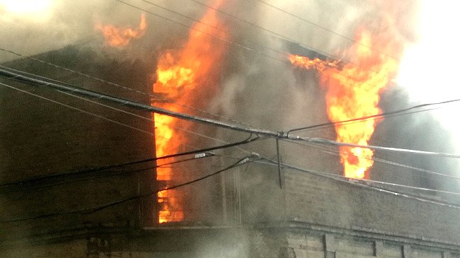 Incendio en el centro de Concepción dejó a una treintena de damnificados
