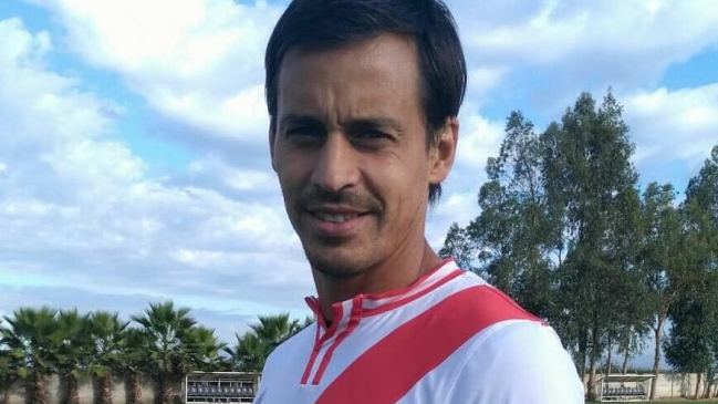 Carlos Espinosa se incorporó al plantel de Curicó Unido