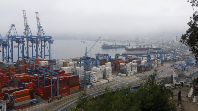 Banco Central: Exportaciones chilenas crecieron 12,7% durante 2017