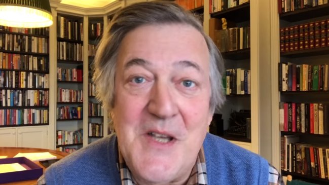 Actor Stephen Fry confirmó que padece cáncer de próstata