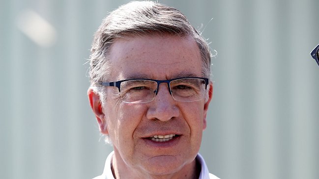 ¿Es Joaquín Lavín candidato para la Intendencia Metropolitana?