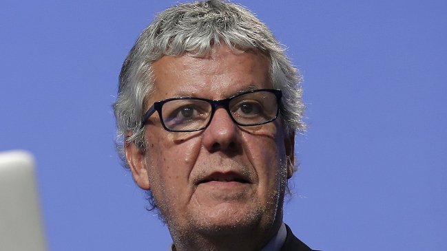 Eyzaguirre a la derecha: 