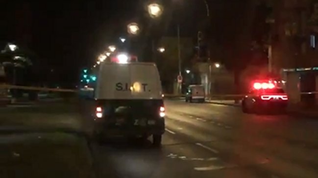 Hombre falleció tras ser atropellado en el centro de Santiago: Conductor se dio a la fuga