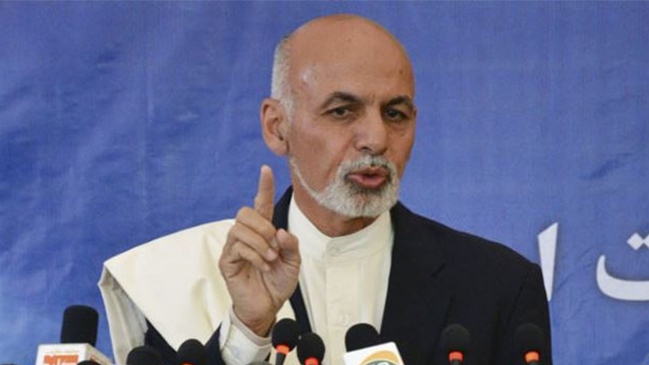 Gobierno afgano ofreció reconocimiento político a talibanes y los llamó a la paz