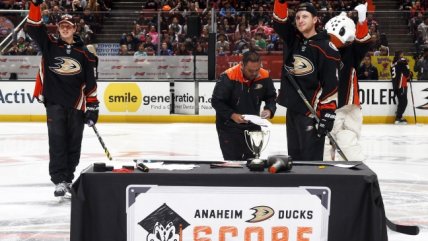   Anaheim Ducks, el equipo de hockey basado en película de Disney cumplió 25 años 