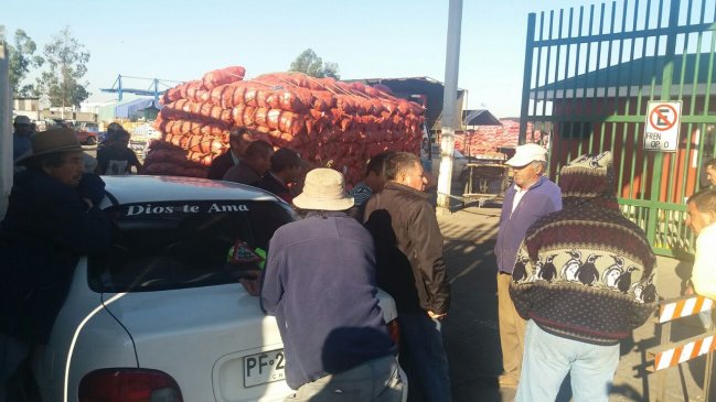Macroferia de Talca: Comerciantes deponen toma y esperan reunirse con autoridades