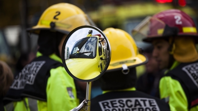 Incendio generó daños en restaurante de Vitacura