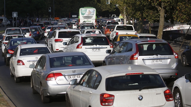 INE: Comercio creció un 7,3 por ciento por venta de autos y el mercado mayorista