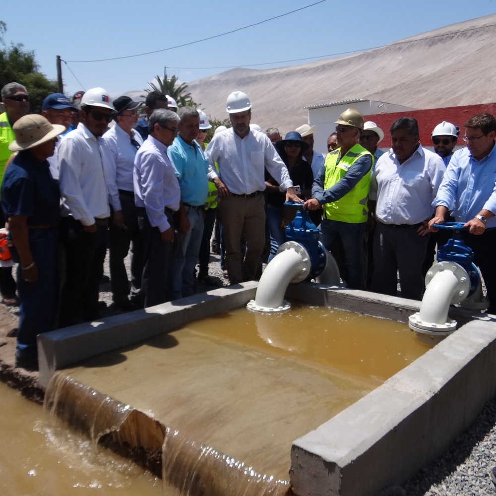 Realizan con éxito primera prueba del nuevo entubamiento del Canal Azapa en Arica