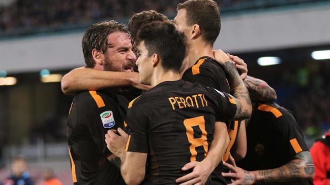 Napoli se hundió ante AS Roma y puso en peligro su liderato
