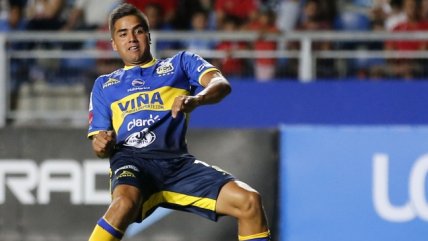 Alvaro Madrid marcó con un certero cabezazo el gol de la ilusión de Everton contra Caracas