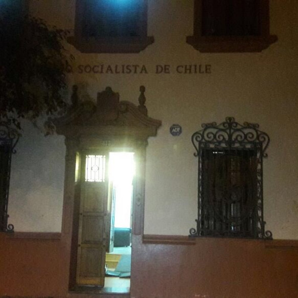 Robo frustrado afectó a sede del Partido Socialista en el centro de Santiago