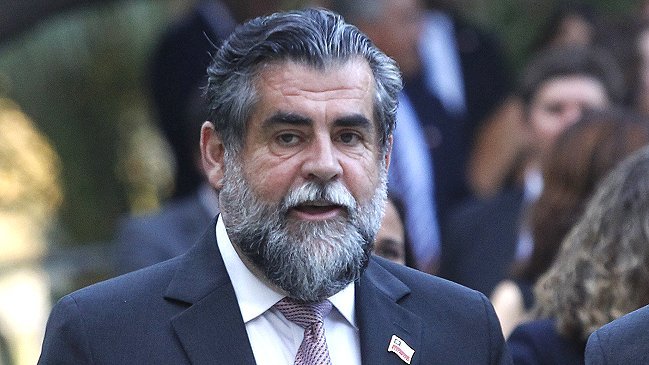 Rodrigo Ubilla inicia la instalación del Gobierno de Piñera