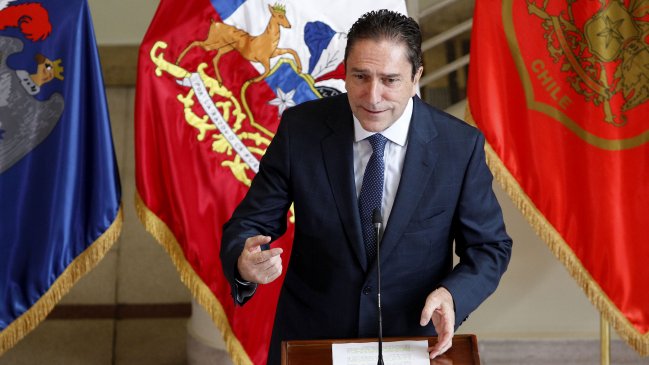 Ministro Gómez advirtió sobre riesgos de trasladar reos de Punta Peuco a otros penales