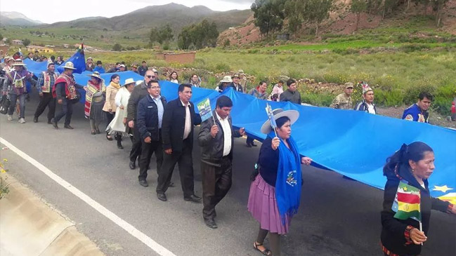 Bolivia desplegó bandera de 200 kilómetros para apoyar demanda marítima