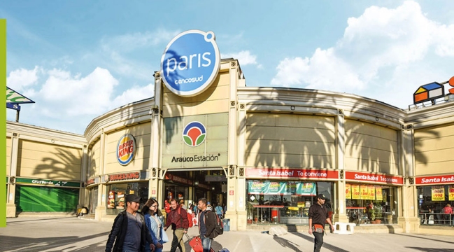 Delincuentes robaron un local de celulares en el Mall Paseo Estación