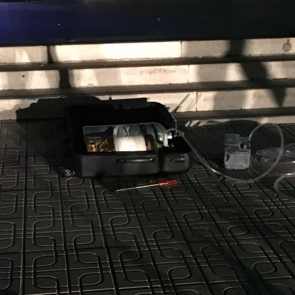 Talca: Explosión de cilindro de gas frustró robo a pasos de Carabineros