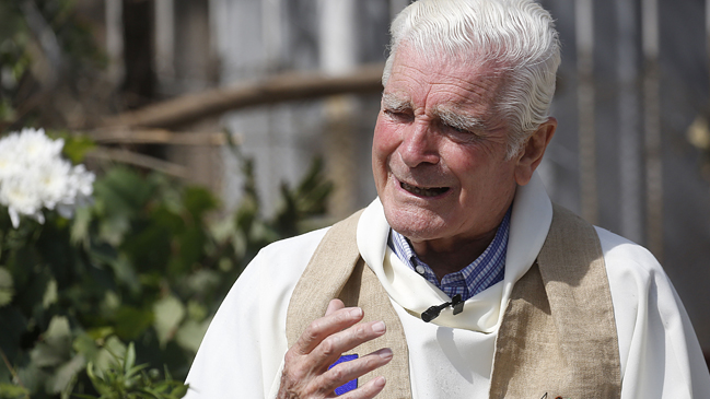 Apareció bolso robado al sacerdote Mariano Puga