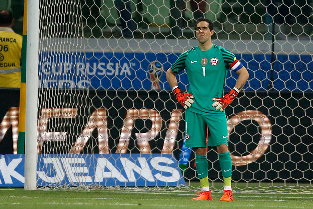 Claudio Bravo no jugará los amistosos de la selección en Europa