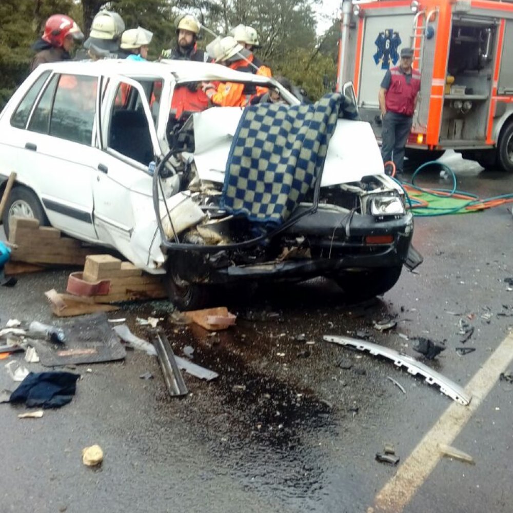 Puerto Varas: Choque frontal dejó dos heridos graves
