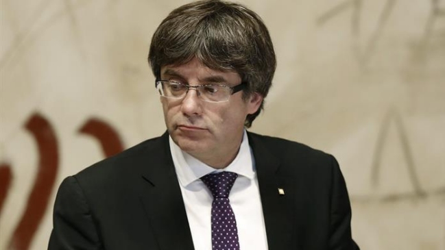 Fiscalía española plantea posible detención de Puigdemont en su viaje a Suiza