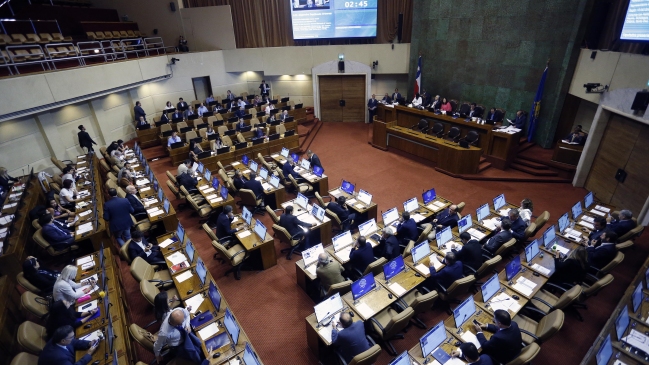 Diputados aprobaron ampliar de 15 a 20 los días de vacaciones