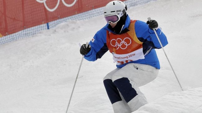 Dos esquiadores surcoreanos suspendidos por acoso sexual  