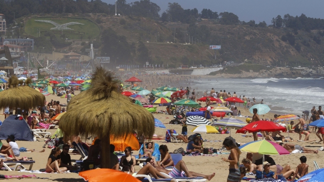 Proyecto que aumenta días de vacaciones: Gobierno estudiará eliminar otros feriados