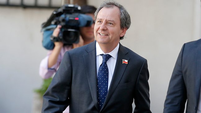 Ministro Varela asistirá a primera sesión de comisión de Educación