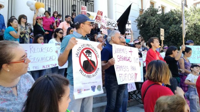 Vecinos de Ñuñoa marcharon pidiendo al municipio aumentar recursos contra delincuencia