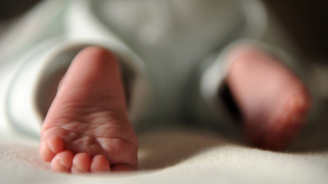 Médicos extirpan tumor de 2,5 kilos a guagua recién nacida