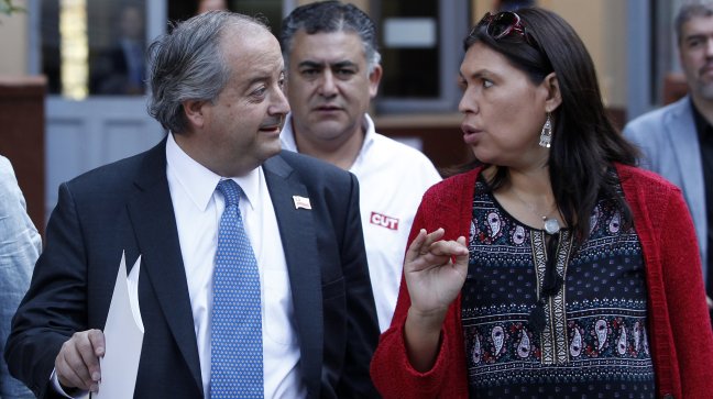 Ministro Monckeberg planteó necesidad de 