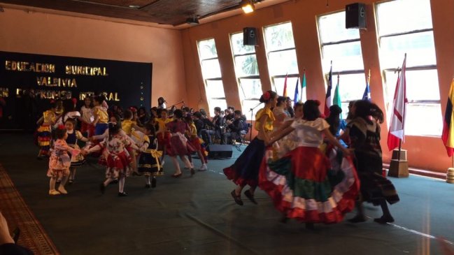 Valdivia: Inauguraron el año académico con llamado a la integración de alumnos extranjeros