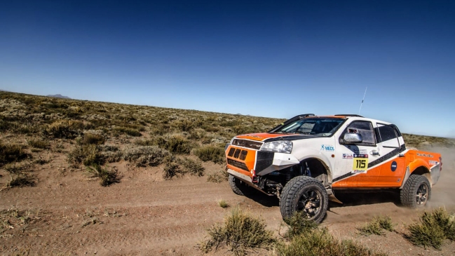 Francisco Massú se lució en su debut en el Campeonato Argentino de Navegación