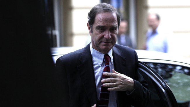 Identidad de género: Ministro Larraín enfrenta reunión clave con Chile Vamos