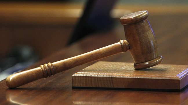 Defensa buscará anular juicio de padres que grabaron violaciones de su hija