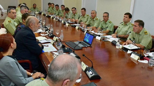 Fiscal nacional compartió con el nuevo alto mando de Carabineros