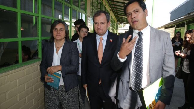 Mineduc busca erradicar la deserción escolar