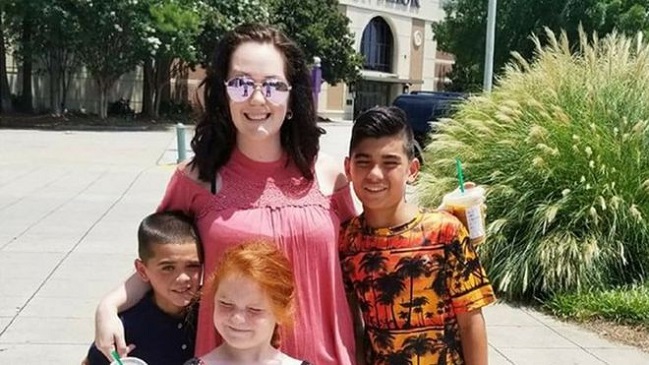 Castigo de una madre a su hijo divide a redes sociales