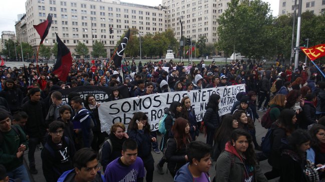 Estudiantes solicitaron autorización para primera marcha en Gobierno de Piñera