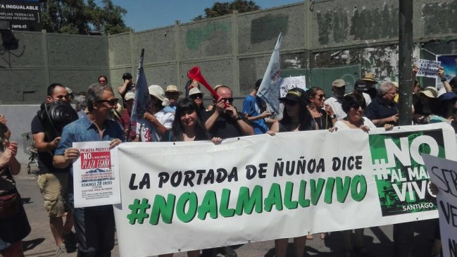 Vecinos de Ñuñoa en guerra contra construcción de mall en Vicuña Mackenna